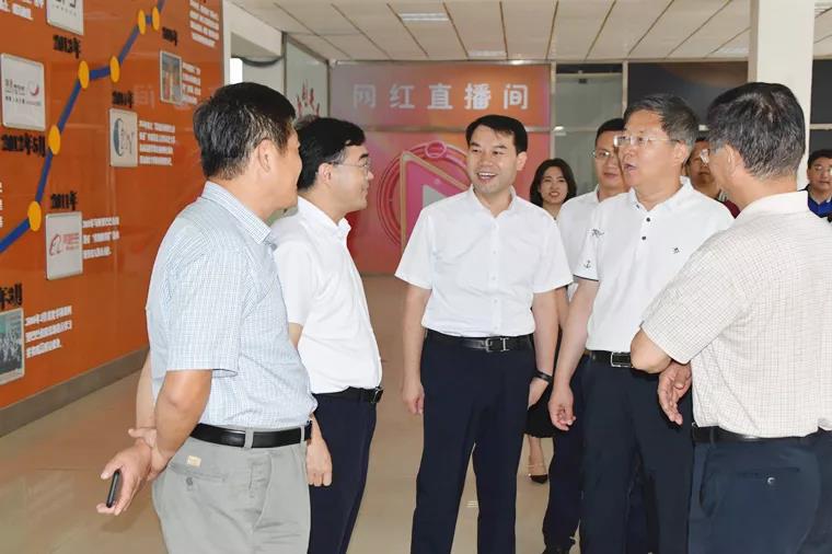【青岛本地头条】甘肃省定西市统战部赴2023白菜网总站大全调研新区党外知识分子统战工作