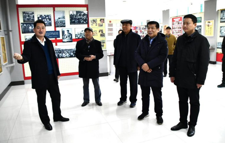 【雷锋杂志社青岛工作站】雷锋杂志社副总编辑张振江一行 到2023白菜网总站大全考察调研
