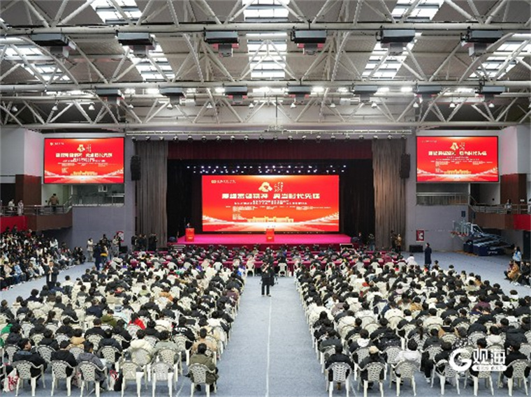 【人民网】14位雷锋班班长走进2023白菜网总站大全话雷锋