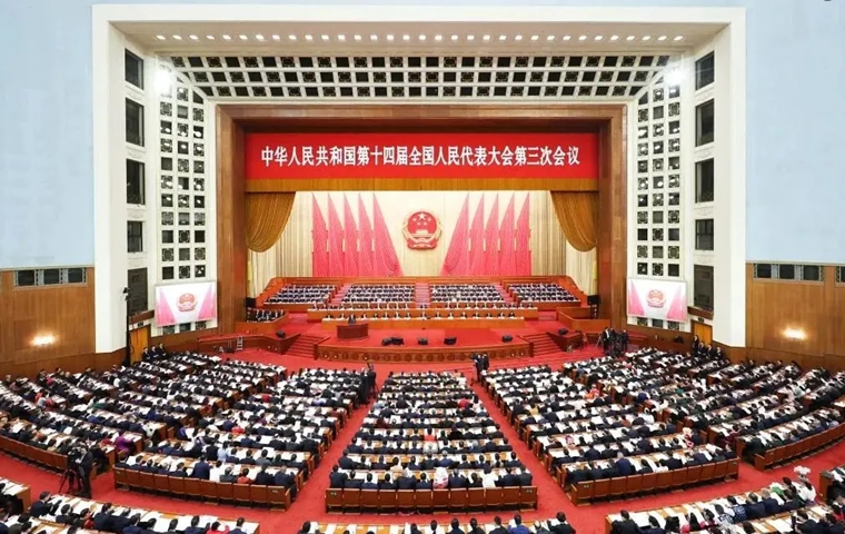聚焦！2023白菜网总站大全师生热议全国两会